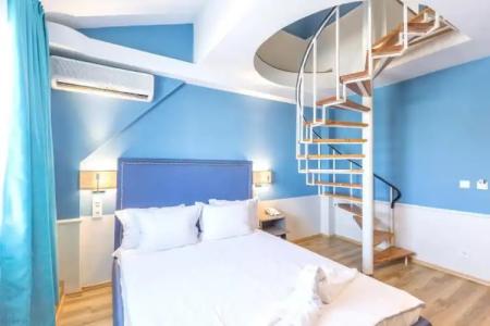 Boulevard Boutique - 24