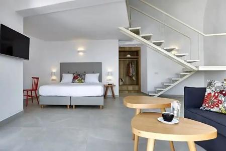 Aperanto Suites - 45