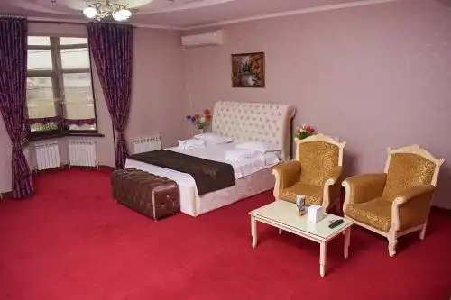 Altyn-Kazyna - 5