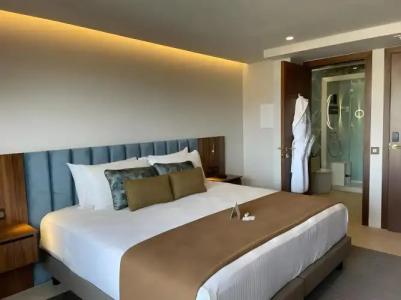 The Duke Boutique - 47