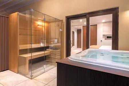 The Duke Boutique - 144