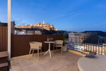 The Duke Boutique - 155