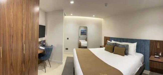 The Duke Boutique - 69