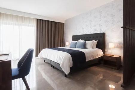 The Duke Boutique - 31