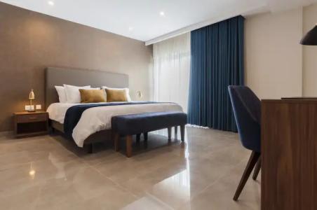 The Duke Boutique - 4