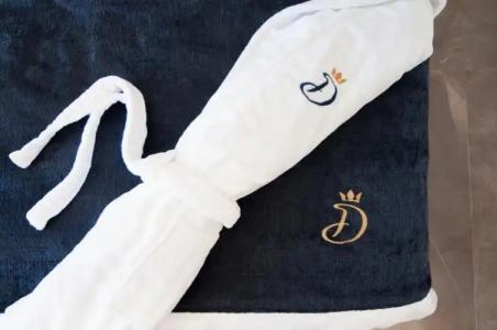 The Duke Boutique - 86