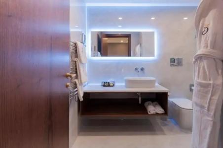 The Duke Boutique - 83