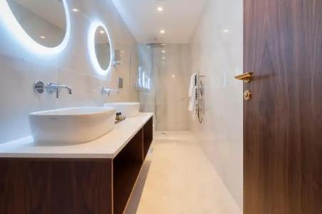 The Duke Boutique - 38