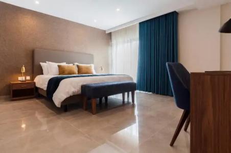 The Duke Boutique - 70