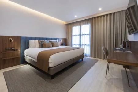 The Duke Boutique - 93