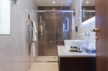 The Duke Boutique - 34