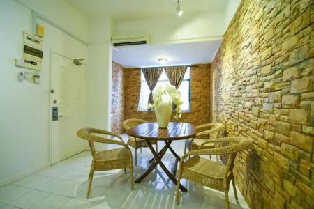 Ohana House @ 7011 - 22