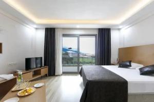 Gumus Thermal Suites Hotel, Давутлар