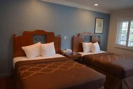 Welcome Inn - 1