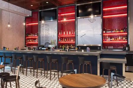 SpringHill Suites by Marriott Charlotte Uptown - 19