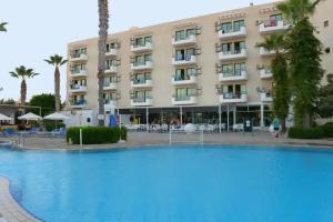 Artemis Hotel, Протарас