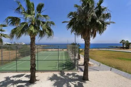 Coralli Beachfront Resort - 18