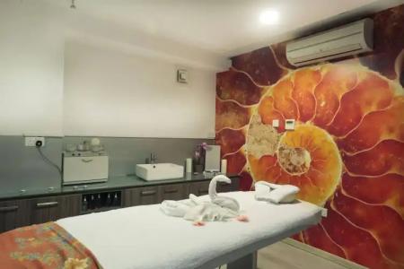 Coralli Beachfront Resort - 1