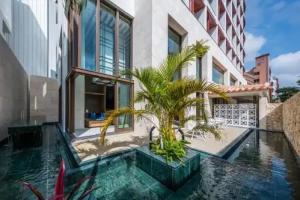 Jr Kyushu Hotel Blossom Naha, Наха