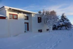 Brekkulækur Guesthouse, Лейгарбакки