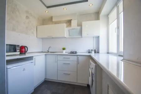 Aparton Коласа, 8 - 4