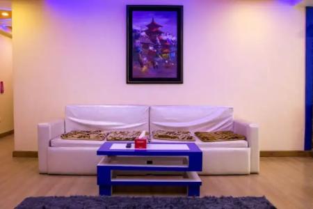 Royal Penguin Boutique & Spa - 118