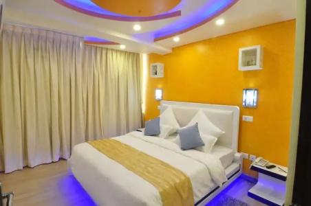 Royal Penguin Boutique & Spa - 96