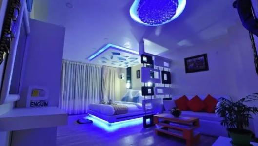 Royal Penguin Boutique & Spa - 84