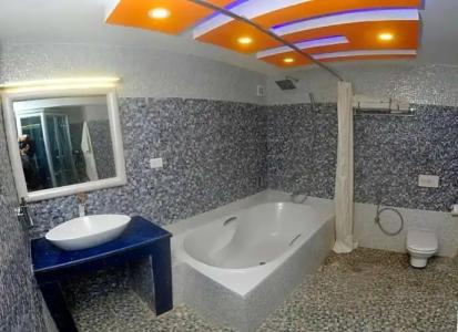 Royal Penguin Boutique & Spa - 104