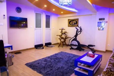 Royal Penguin Boutique & Spa - 117