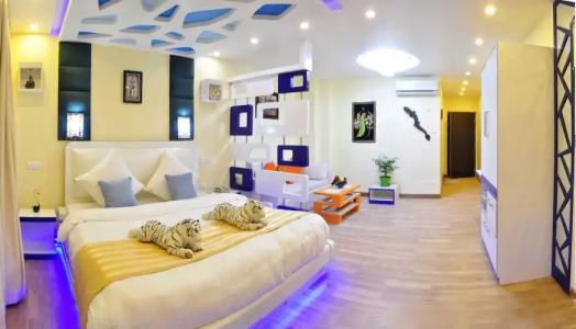 Royal Penguin Boutique & Spa - 82