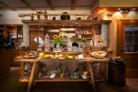 Zur glücklichen Kuh - 2