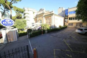 Hotel «Euro», Каттолика