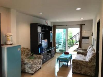 Kitti Rose Home - 17