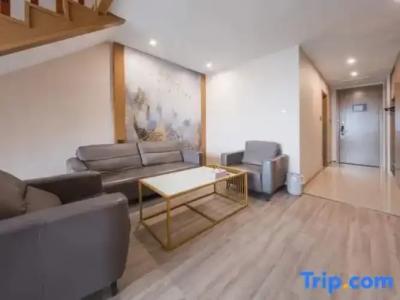 The Capital Mansion - 102