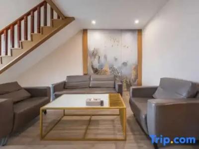 The Capital Mansion - 101