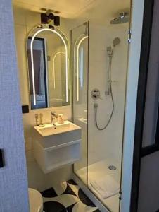 Best Western Bretagne Montparnasse - 93