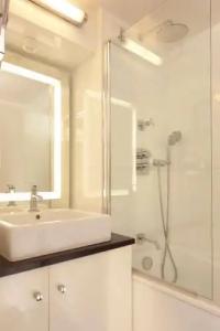 Best Western Bretagne Montparnasse - 27