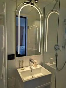 Best Western Bretagne Montparnasse - 79