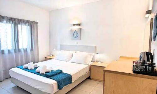 Elounda Garden Suites Heated Pool - 45