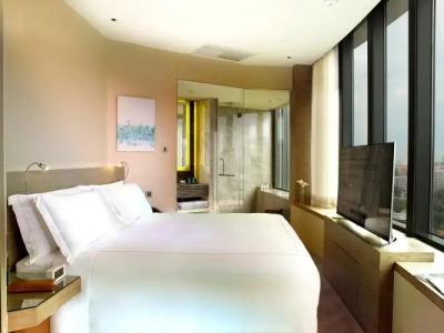 One Farrer (Sg Clean, Staycation Approved) - 2