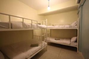 Chan Cha La 99 Hostel, Бангкок