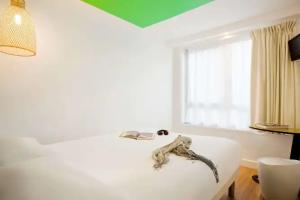 Отель «ibis Styles Paris Buttes Chaumont», Париж