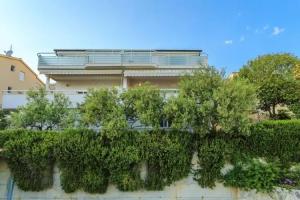 Вилла «Holiday Home Lola, Sea On a Palm! Heated Pool», Трогир