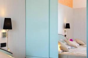 Hotel «Vienna», Каттолика