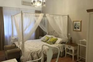 Мини-отель «La Piazzetta delle Regine», Рим