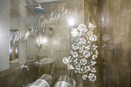 Sophie's Hostel - 32
