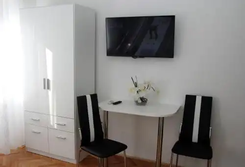 Rooms Miletic near the Palace - 16