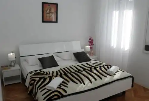 Rooms Miletic near the Palace - 14