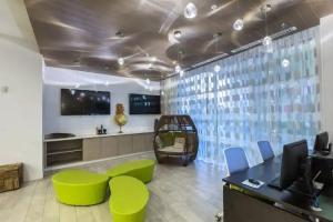 Отель «TownePlace Suites by Marriott Orlando at SeaWorld», Орландо